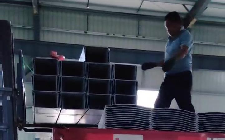乐陵玻璃钢梯式电缆桥架